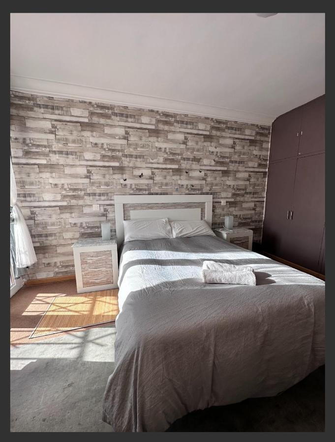 Vista A La Montana Briviesca Apartment ภายนอก รูปภาพ